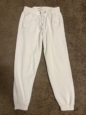 White Women’s Elastic Waist Jogger Pants